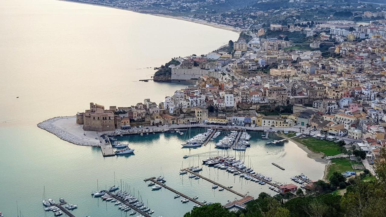 Golden House Appartement Castellammare del Golfo Buitenkant foto