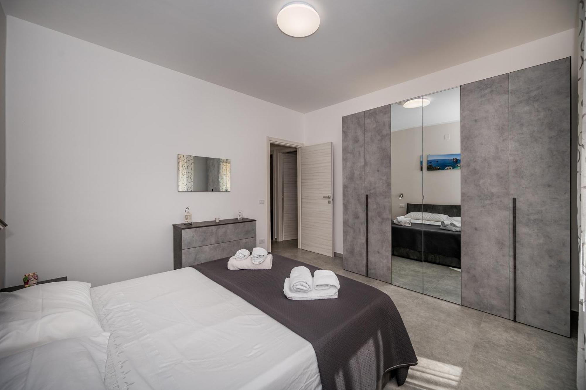 Golden House Appartement Castellammare del Golfo Buitenkant foto