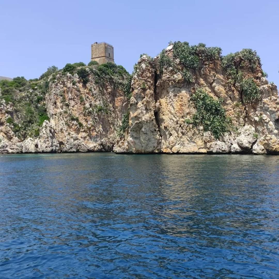 Golden House Appartement Castellammare del Golfo Buitenkant foto