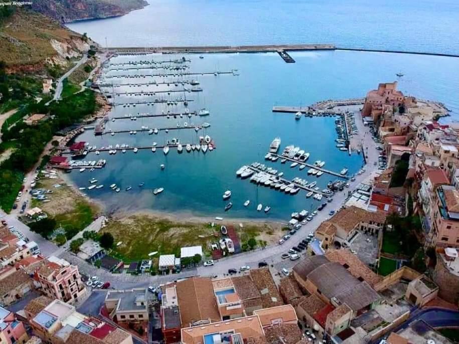 Golden House Appartement Castellammare del Golfo Buitenkant foto