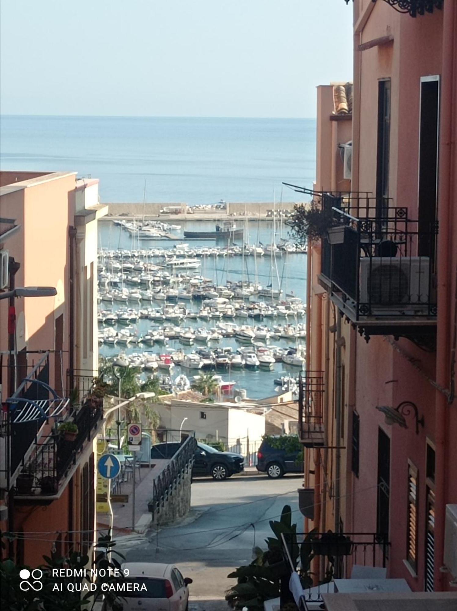 Golden House Appartement Castellammare del Golfo Buitenkant foto