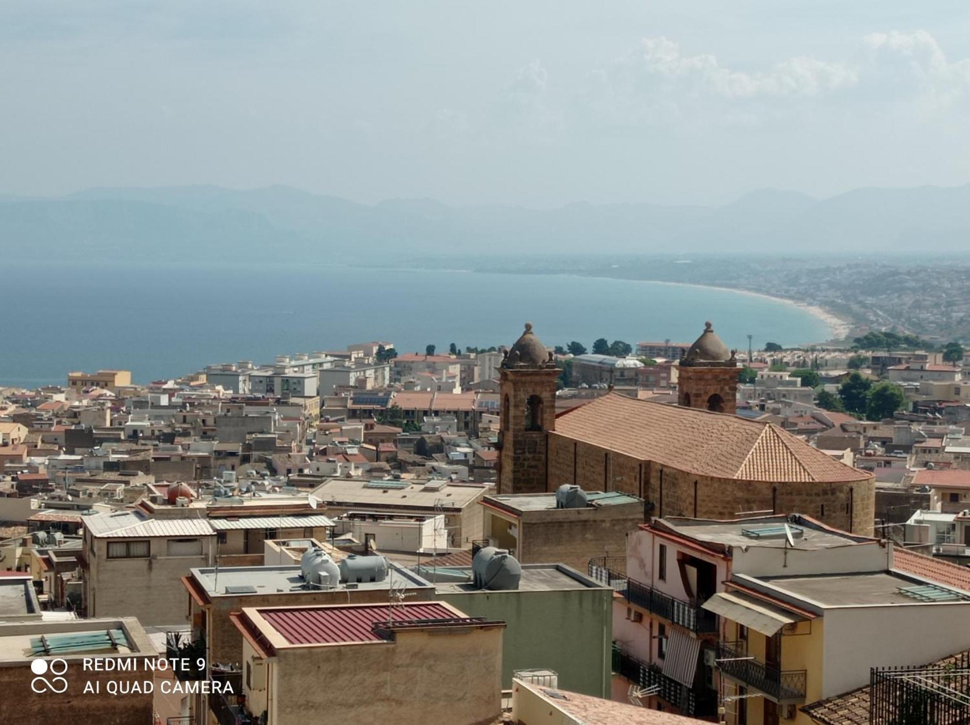 Golden House Appartement Castellammare del Golfo Buitenkant foto
